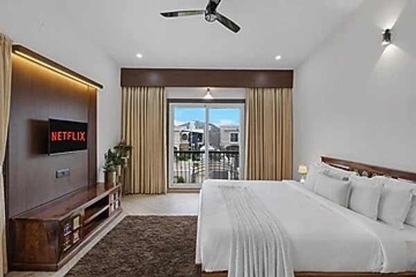hotel with gym in dhinkli, udaipur - elivaas palazao country style 3 bhk villa with pvt pool