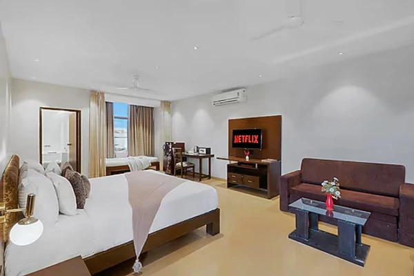 hotel with free parking in gorvdhan sagar lake, udaipur - jeevantara resort by alaya stays udaipur