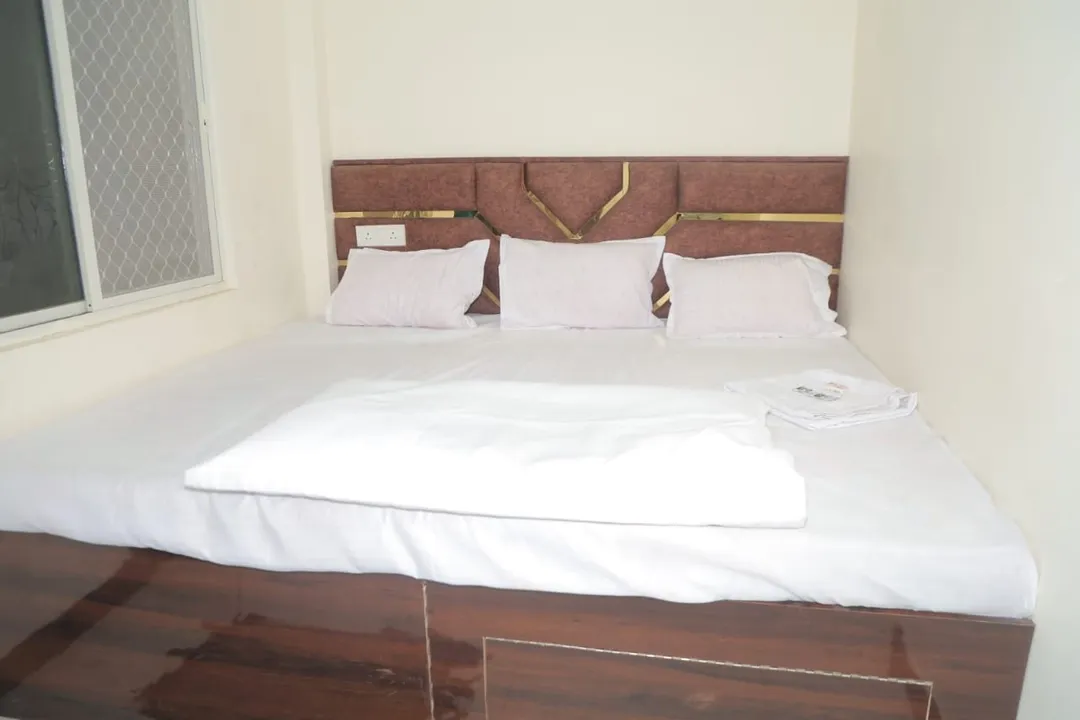 best 24 hours check in hotels in hotel jaya palace ujjain