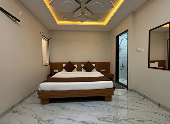 day hotels in hotel loto central ujjain railway station ujjain