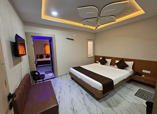 day hotels in hotel loto central ujjain railway station ujjain