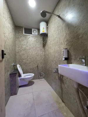 hotel room booking in railway station, ujjain - hotel loto central ujjain railway station