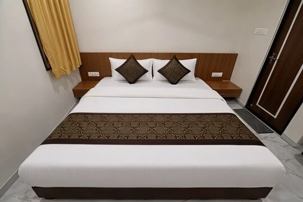 good hotels in hotel loto central ujjain railway station ujjain