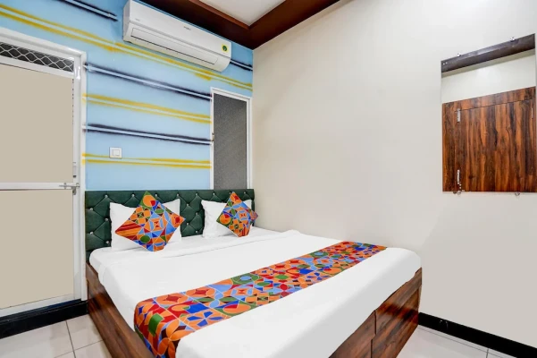 hotel with swimming pool in jaisinghpura, ujjain - hotel matrakripa