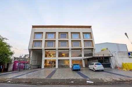 hotel with swimming pool in kamed, ujjain - hotel nova platinum