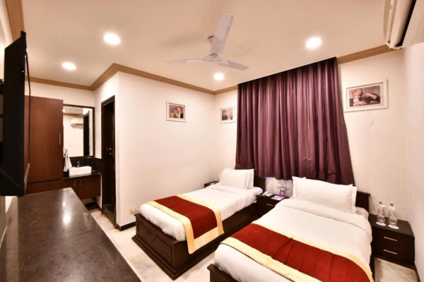 hotel with meeting room in saiyed vasna road, vadodara - click white house residency vadodara
