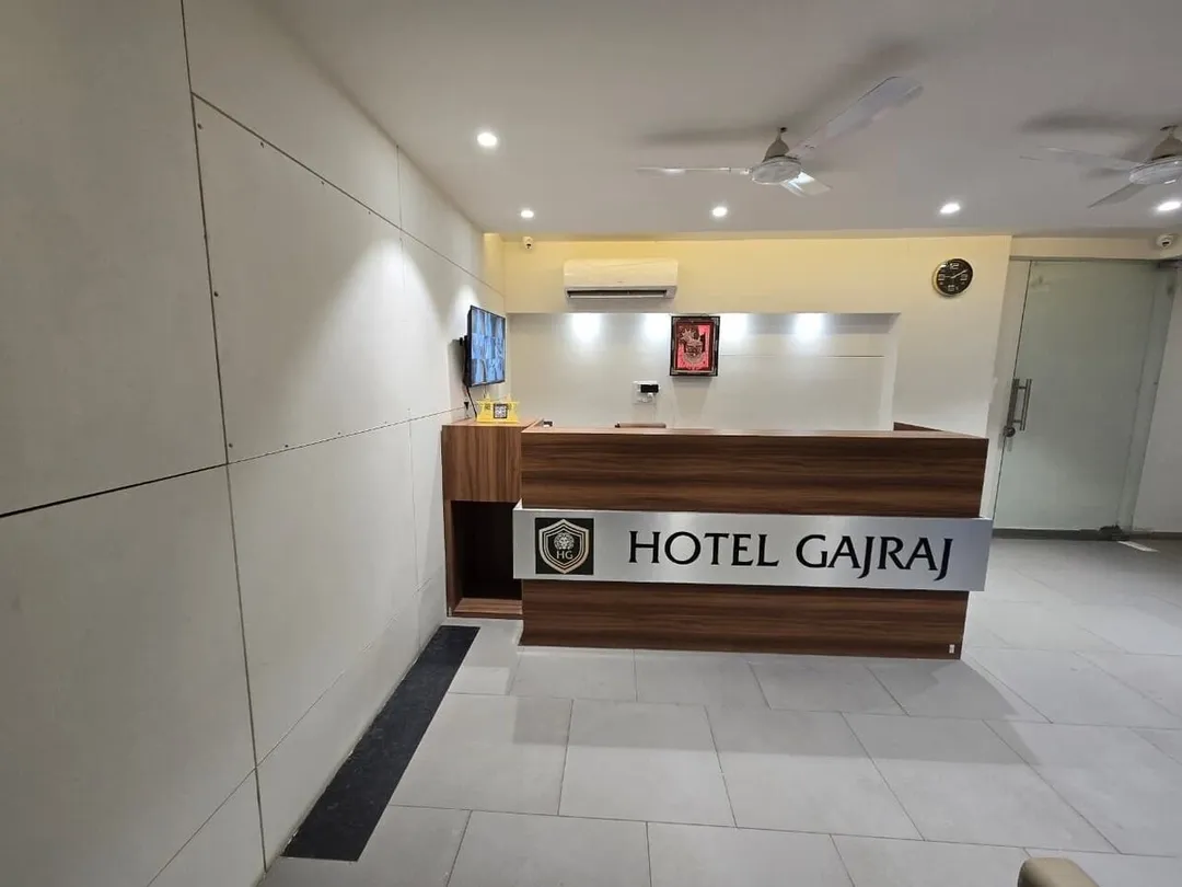 best hotel stay in hotel gajraj vadodara
