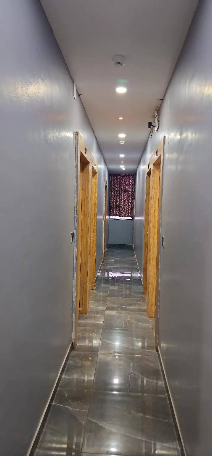 top hotels in hotel mountain vadodara