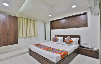 hotels for few hours in hotel nice vadodara