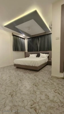 3 star hotel in karelibaug, vadodara - hotel r gold