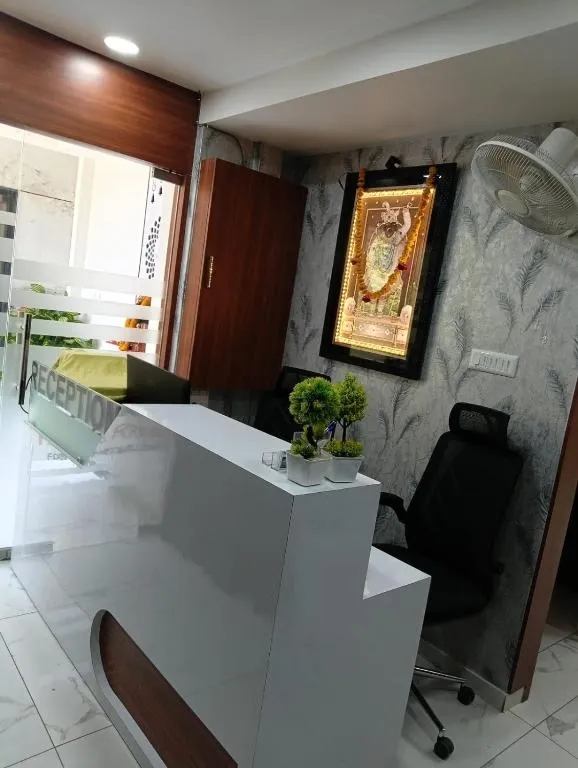 best hotels in hotel rr inn vadodara