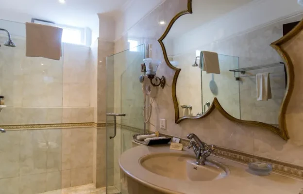 Hotel with banquet hall in shivala ghat, varanasi - amritara suryauday haveli