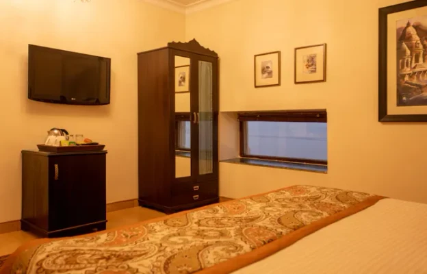 Hotel with meeting room in shivala ghat, varanasi - amritara suryauday haveli