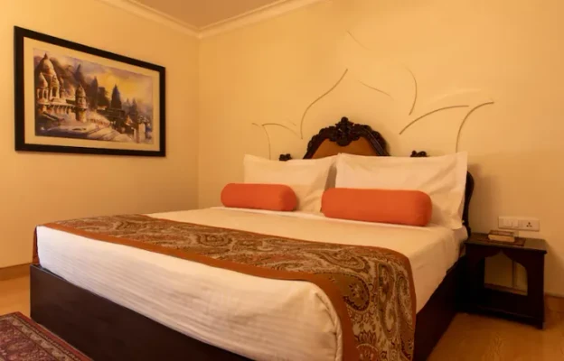 3 star Hotel in shivala ghat, varanasi - amritara suryauday haveli