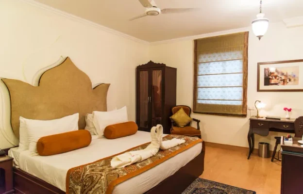 Hotel with meeting room in shivala ghat, varanasi - amritara suryauday haveli