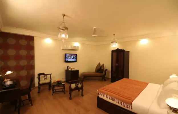 Hotel in shivala ghat, varanasi for family - amritara suryauday haveli