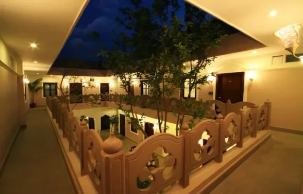 Hotel with free parking in shivala ghat, varanasi - amritara suryauday haveli