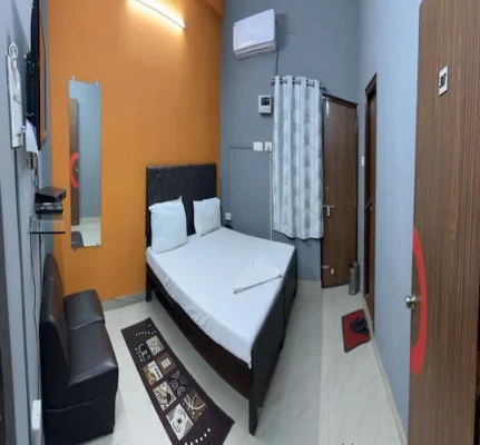book hotels in hotel aprajita varanasi