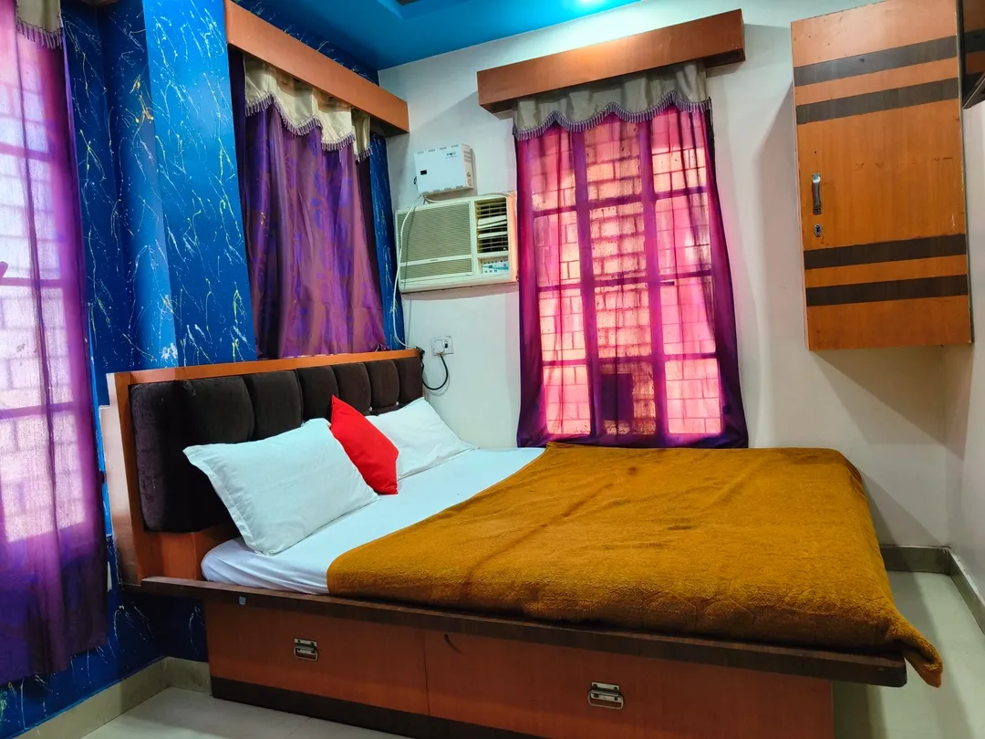 corporate offsite hotels in hotel h m international varanasi