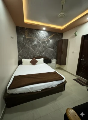 best budget hotels in hotel h m international varanasi
