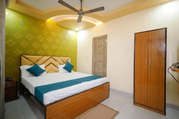 day stay hotels in hotel kiran residency by signature stayz varanasi