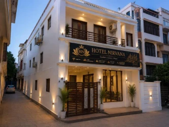 hotel with free parking in nagwa lanka, varanasi - hotel nirvana