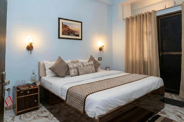 hotel near varanasi airport - hotel pavitram the bhu stay