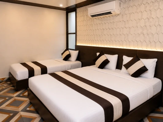 jacuzzi hotel in bhelupur, varanasi - hotel pavitri varanasi