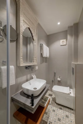 budget hotel in anandbagh, varanasi - justa kashi parampara varanasi