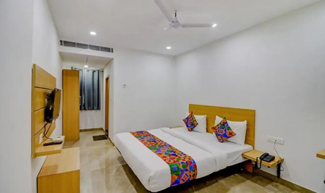 best hourly stay in premium kashi varanasi