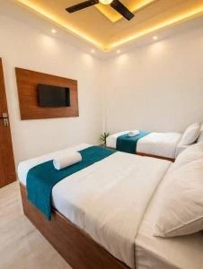 hotel with meeting room in buddh vihar, varanasi - shiva stay inn