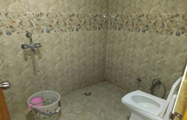 cheap hotels in the pulick home varanasi