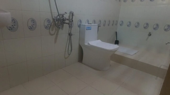 hotel with free parking in kurakkanni, varkala - kabha hotel