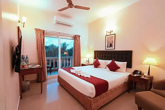 hotel near velankanni railway station - mgm vailankanni residency