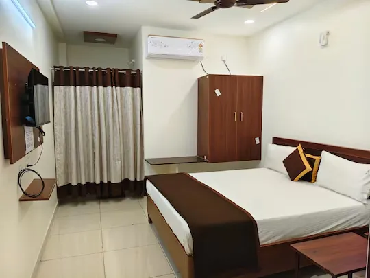 hotel in arundelpet, guntur for family - hotel kk grand