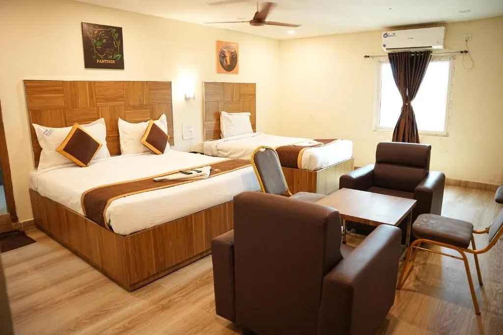 hotel near vijayawada railway station - hotel savithas grand