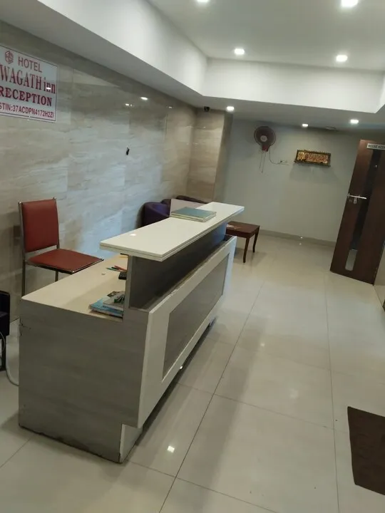 hotel with banquet hall in benz circle, vijayawada - hotel swagath inn