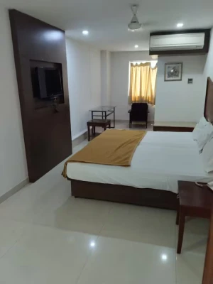 hotel with free parking in benz circle, vijayawada - hotel swagath inn