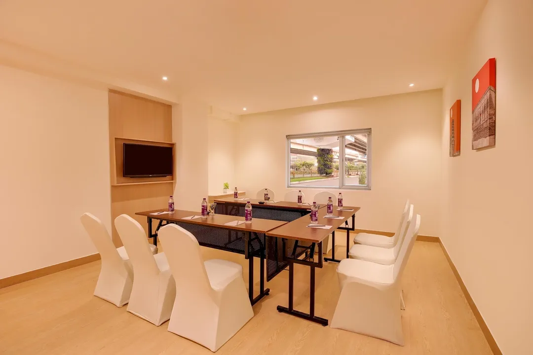 4 star hotels in keys lite by lemon tree hotels krishna vijayawada vijayawada