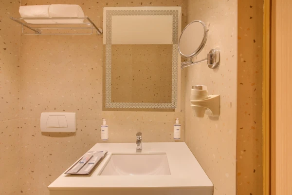 budget hotels in keys lite by lemon tree hotels krishna vijayawada vijayawada