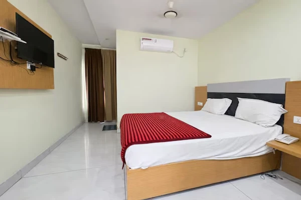 hotel with meeting room in labbipet, vijayawada - sri subhamastu grand