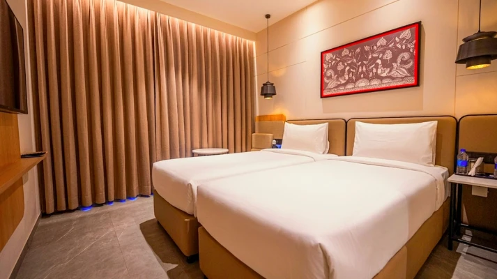 family hotel with pool in sheela nagar, visakhapatnam - 7 apple hotels vishakhapatnam