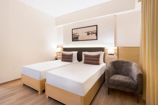 hotel near visakhapatnam railway station - keys lite by lemon tree hotels sreekanya