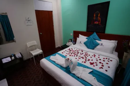 hotel near visakhapatnam railway station - the central suites