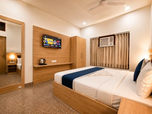 hotel with gym in devi atlas road, vrindavan - hotel devi ram atithi bhawan near banke bihari mandir