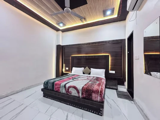 family hotel with pool in chhatikara, vrindavan - hotel mohini kunj vrindavan by hrg