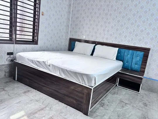 jacuzzi hotel in chhatikara, vrindavan - hotel mohini kunj vrindavan by hrg