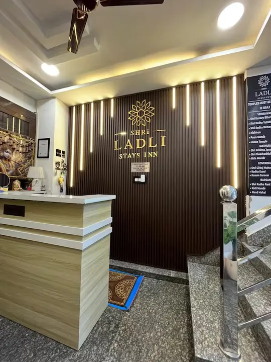 jacuzzi hotel in chaitanya vihar, vrindavan - shri ladli stays inn