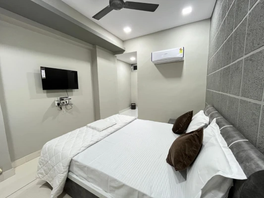best corporate hotels in hotel fiona vyara