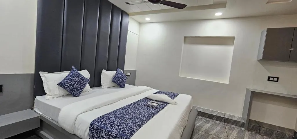 five star hotels in hotel krishna wankaner